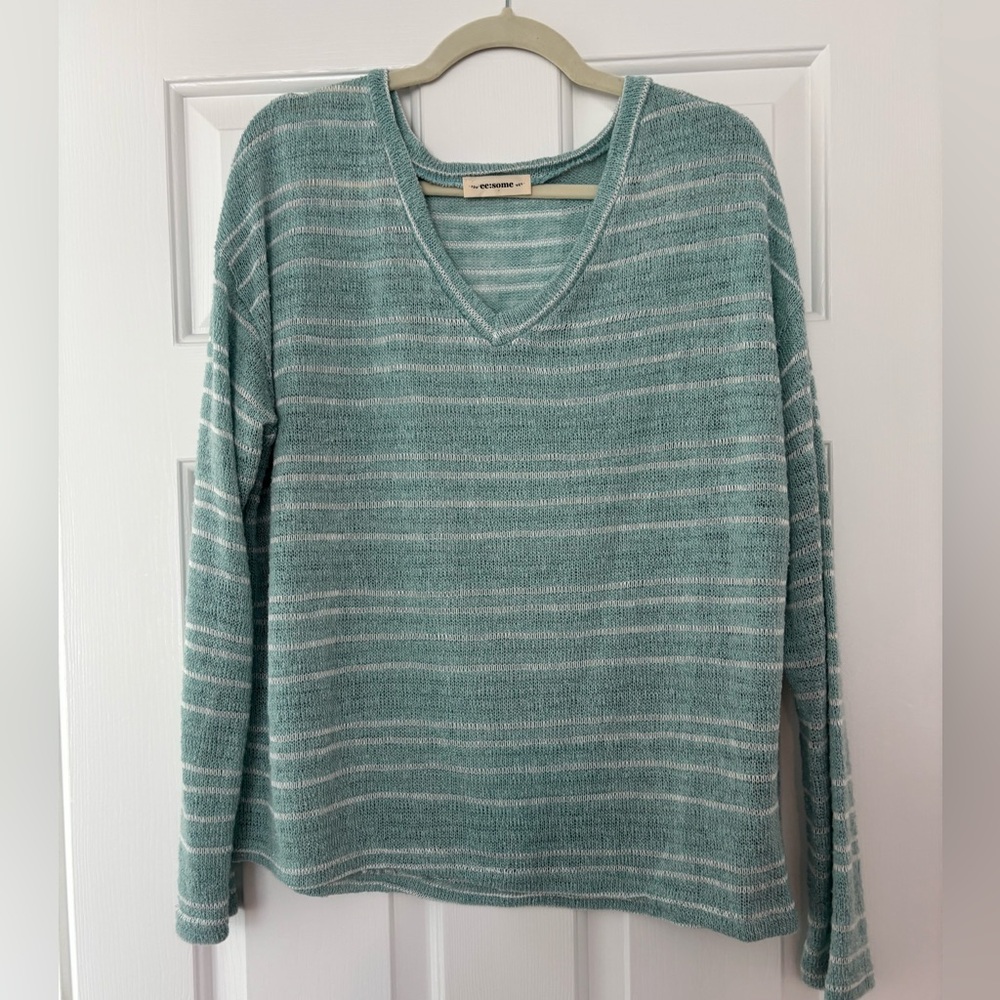 eesome Women's Striped V-Neck Sweater
